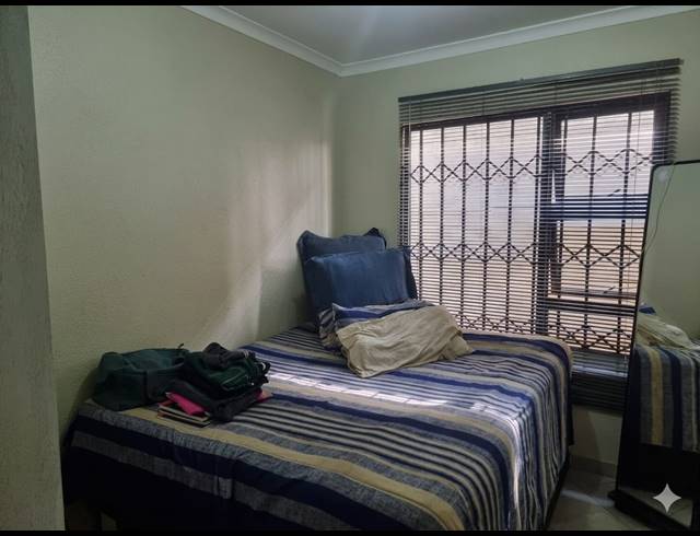 3 BEDROOM HOUSE FOR SALE IN BEVERLEY HILLS